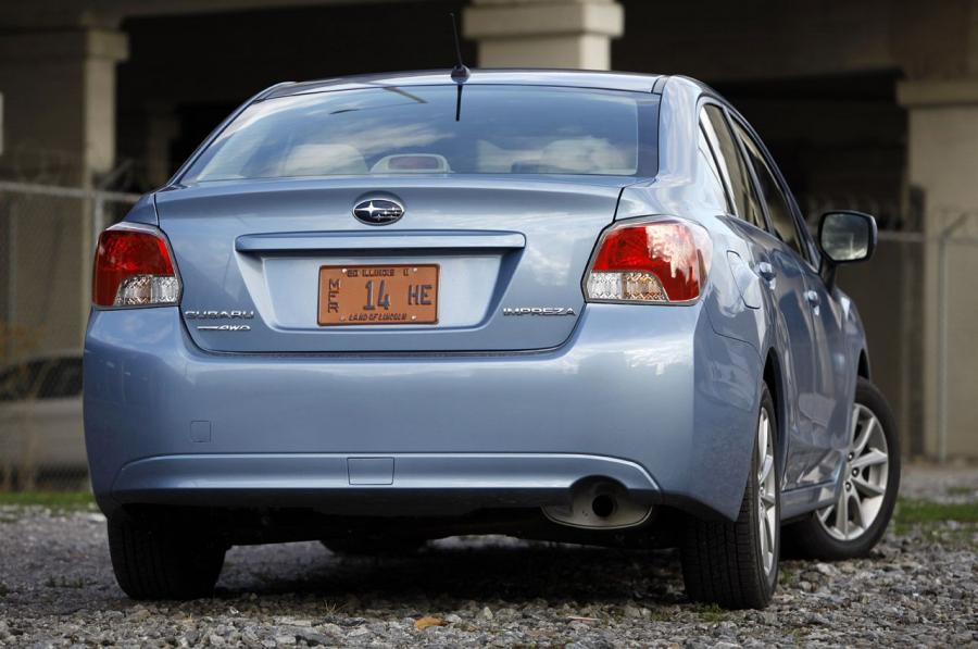  Subaru Impreza 2012 года  (фото 47 из 120)
